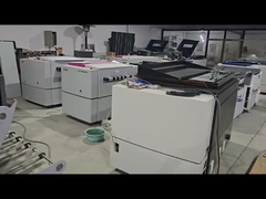 Máquina de fabricação de placas por computador