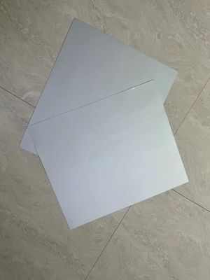 Placa de impressão CTP sem processo com 100.000-200.000 impressões e validade de 20 meses em branco cinzento