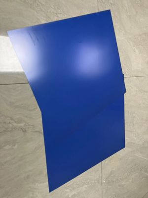 Placa CTP de camada dupla de laser térmico com fonte de luz sensível a 830 nm ≤10% de ganho de pontos e 350000 impressões em bruto
