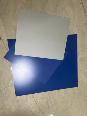 Placa CTP térmica com 1350 mm de largura máxima da bobina e 25 ± 5s Tempo de desenvolvimento Vida útil 18 meses