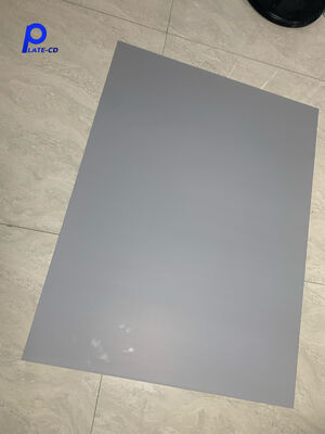 Placas CTP sem processamento com 1350 mm Largura máxima da bobina para 100.000-200.000 impressões Comprimento de execução